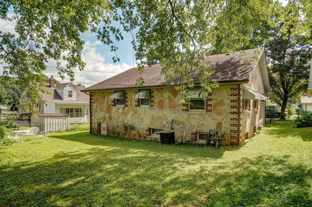 613 S Wildan Avenue, Springfield, MO 65802