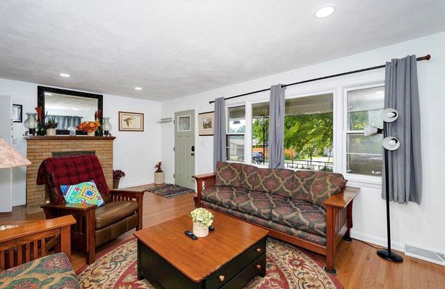 613 S Wildan Avenue, Springfield, MO 65802