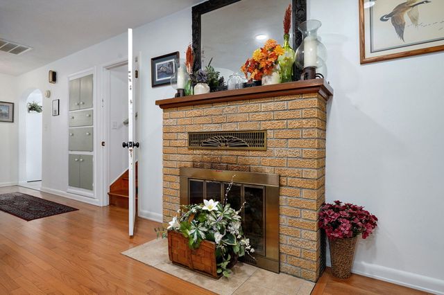 613 S Wildan Avenue, Springfield, MO 65802