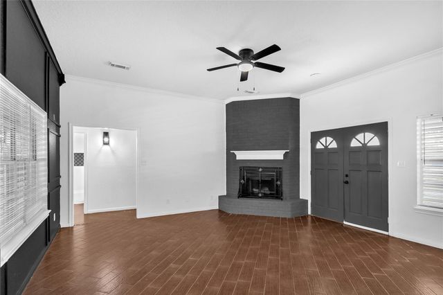 2930 23rd Avenue N, Texas City, TX 77590