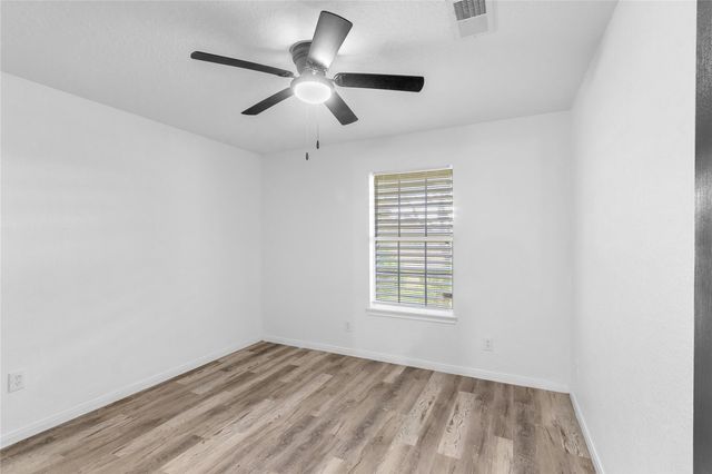 2930 23rd Avenue N, Texas City, TX 77590