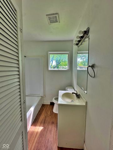 2725 Kristen Drive W, Indianapolis, IN 46218