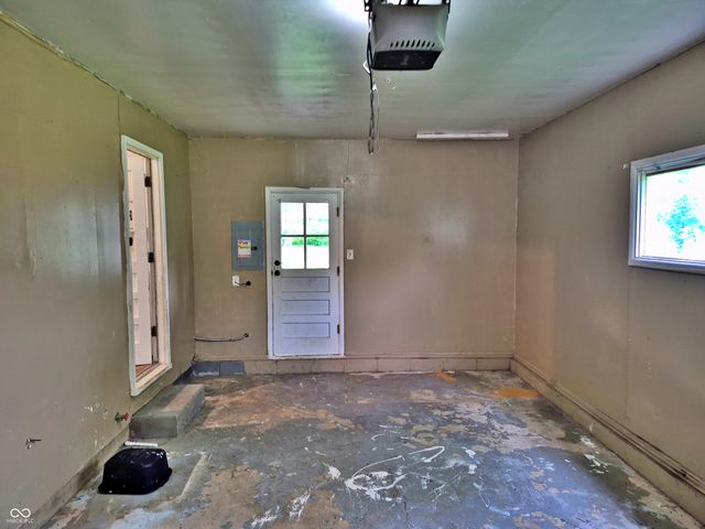 2725 Kristen Drive W, Indianapolis, IN 46218