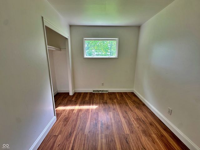 2725 Kristen Drive W, Indianapolis, IN 46218