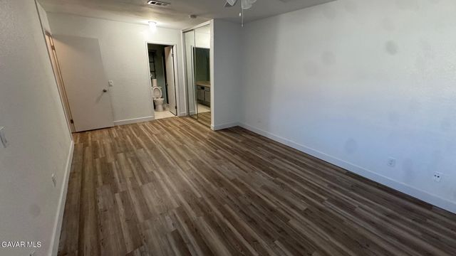 37626 E 12th Street, Palmdale, CA 93550