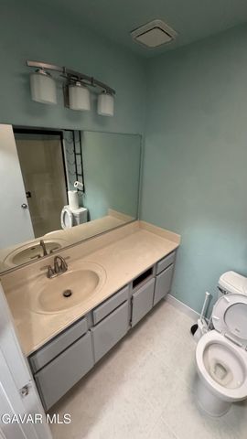 37626 E 12th Street, Palmdale, CA 93550