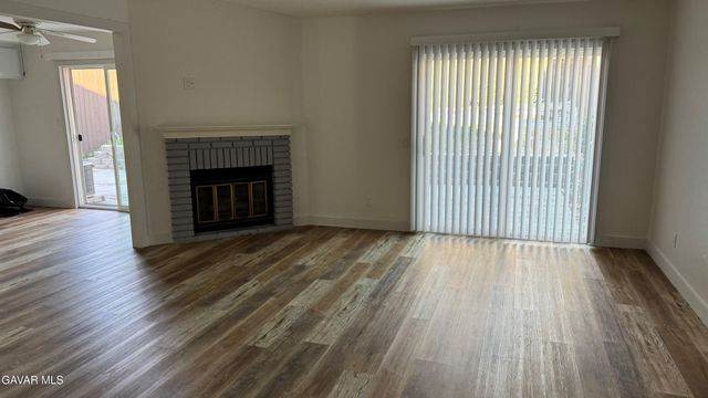 37626 E 12th Street, Palmdale, CA 93550