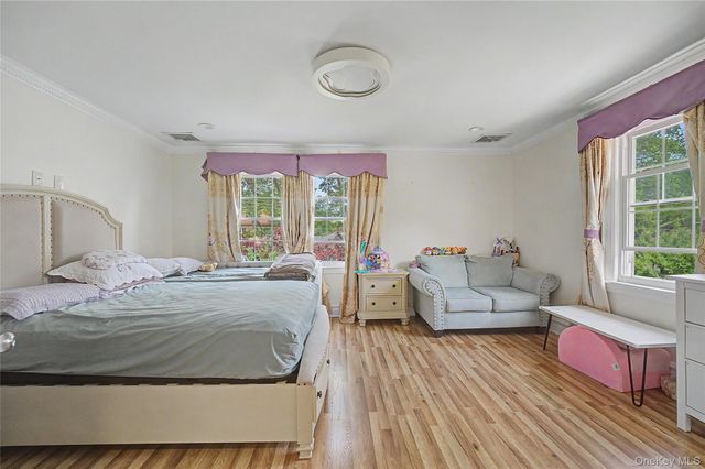 609 161st Street, Whitestone, NY 11357