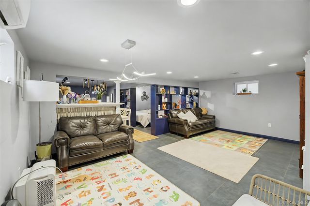 609 161st Street, Whitestone, NY 11357