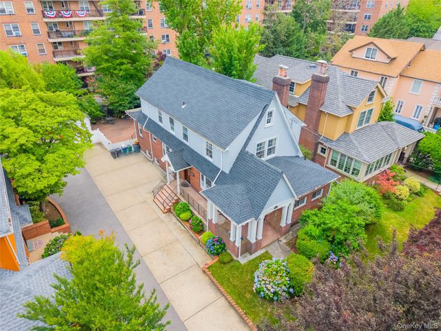 609 161st Street, Whitestone, NY 11357