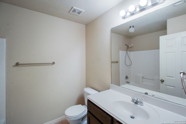 8611 SPOTTED OWL, Converse, TX 78109