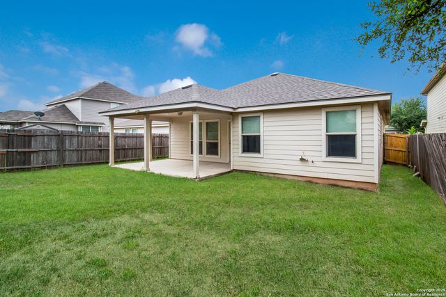 8611 SPOTTED OWL, Converse, TX 78109