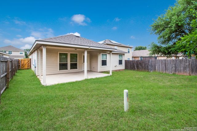 8611 SPOTTED OWL, Converse, TX 78109