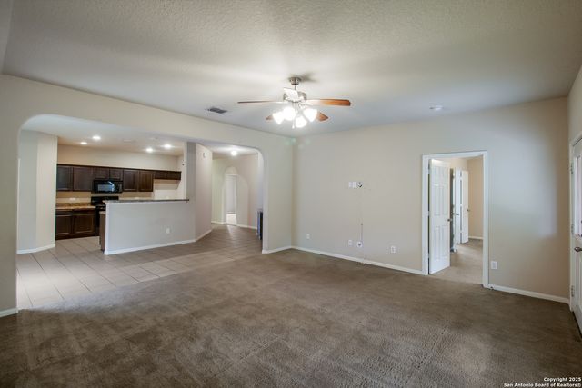 8611 SPOTTED OWL, Converse, TX 78109