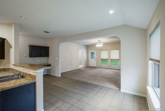 8611 SPOTTED OWL, Converse, TX 78109