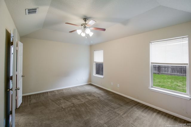 8611 SPOTTED OWL, Converse, TX 78109