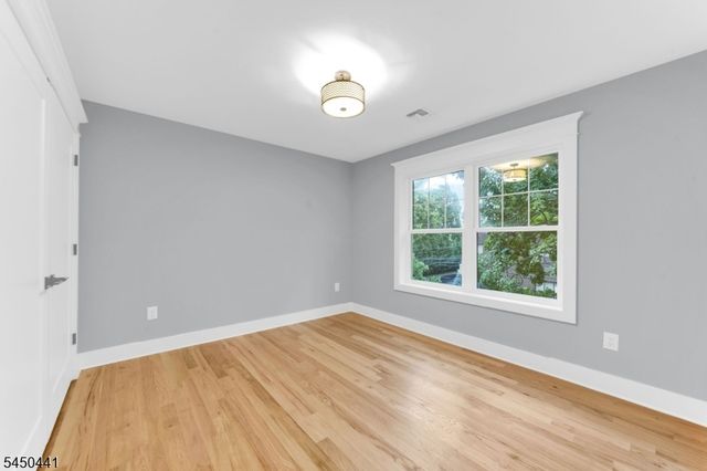 209 Central Ave, Mountainside Boro, NJ 07092