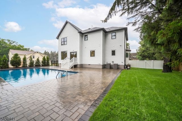 209 Central Ave, Mountainside Boro, NJ 07092