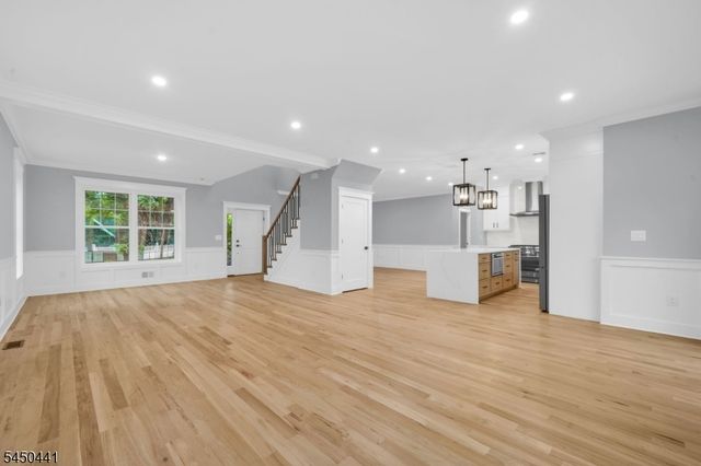 209 Central Ave, Mountainside Boro, NJ 07092