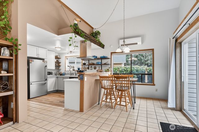 737 Dover Court SE, Ocean Shores, WA 98569