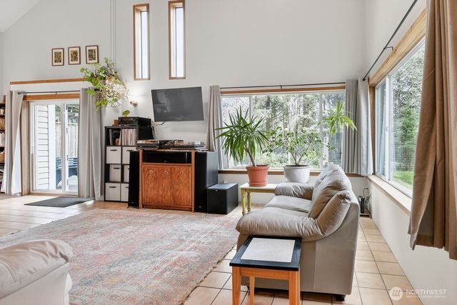 737 Dover Court SE, Ocean Shores, WA 98569