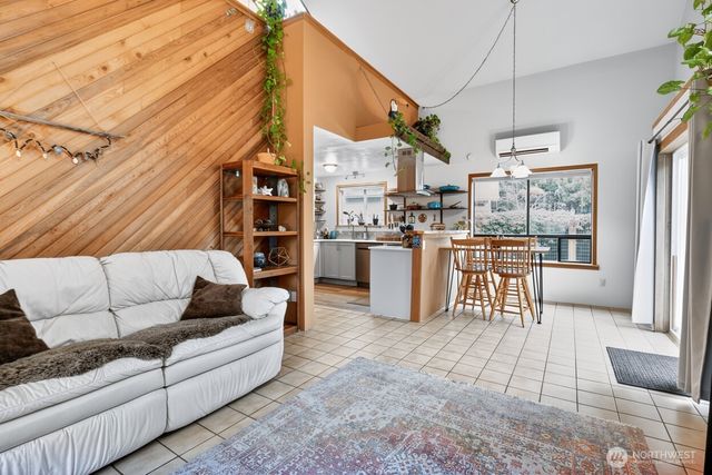 737 Dover Court SE, Ocean Shores, WA 98569