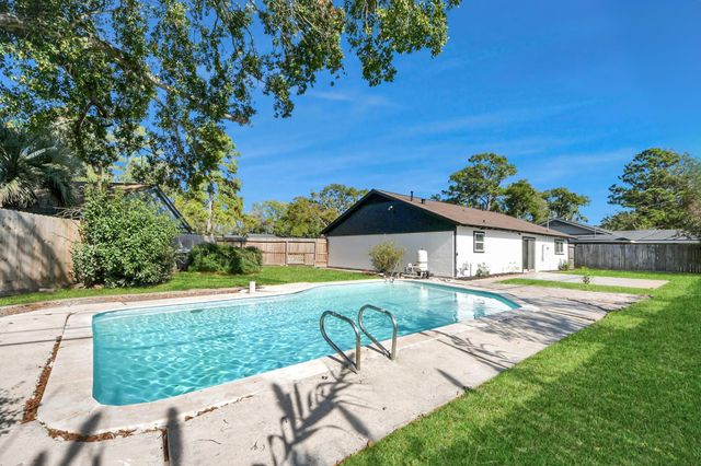 10411 Westray Street, Houston, TX 77043