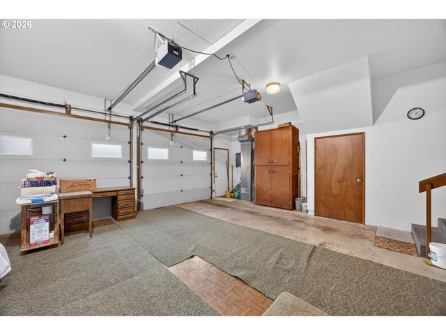 8050 Sw 103RD Ave, Beaverton, OR 97008