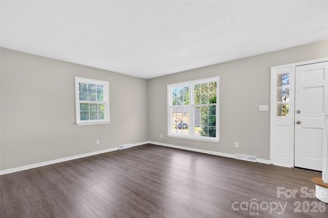 616 Old Farm Road, Statesville, NC 28625