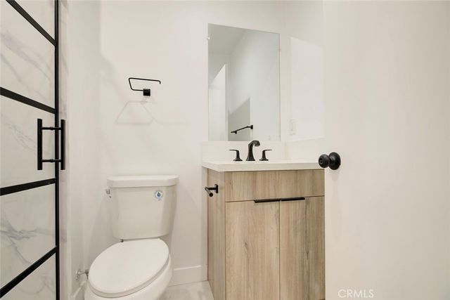 5648 Cartwright Avenue, North Hollywood, CA 91601