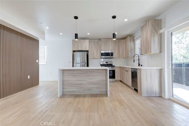 5648 Cartwright Avenue, North Hollywood, CA 91601