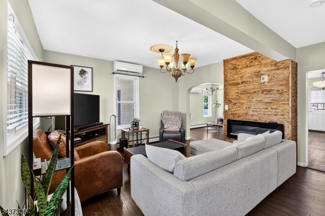 173 Monroe St, Rahway City, NJ 07065