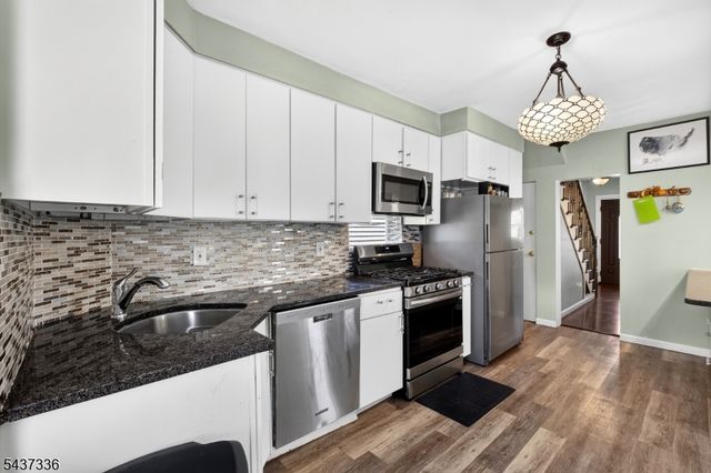 173 Monroe St, Rahway City, NJ 07065