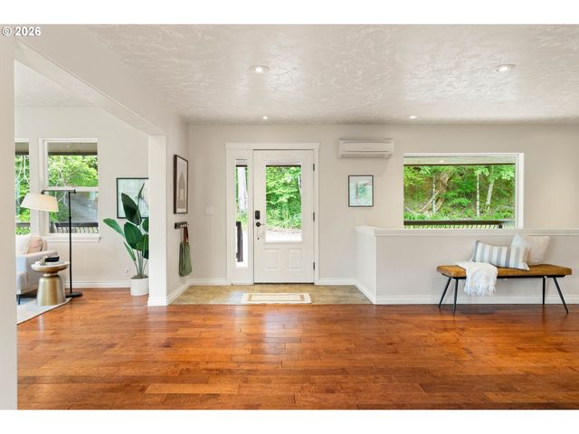 39448 E KNIERIEM Rd, Corbett, OR 97019