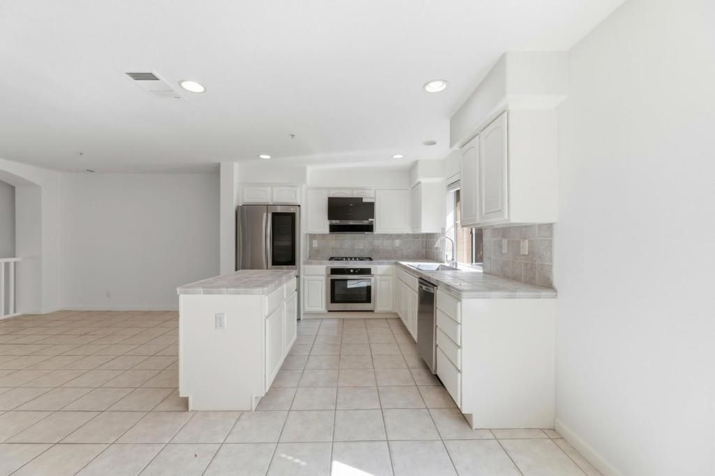 Image 11 of property listing at 3111 White Riesling Place, San Jose, CA 95135