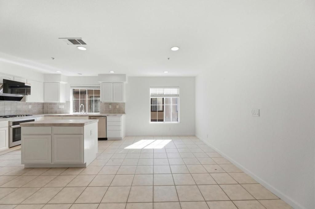 Image 13 of property listing at 3111 White Riesling Place, San Jose, CA 95135