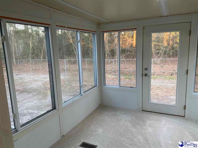 1055 Sugar Creek Cir, Florence, SC 29501