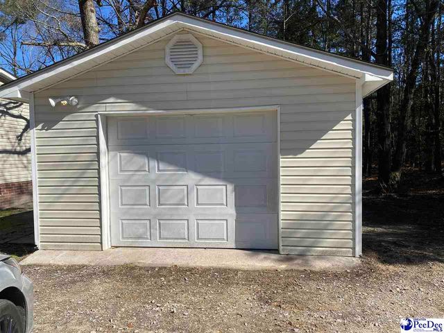 1055 Sugar Creek Cir, Florence, SC 29501