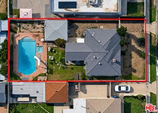 8066 Rhodes Avenue, North Hollywood, CA 91605