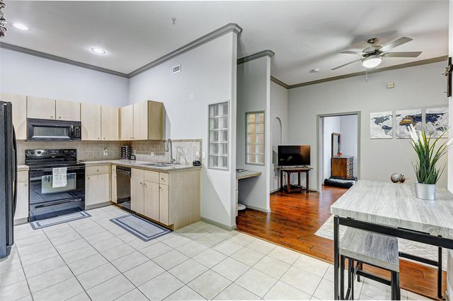 1441 East Street 108, Houston, TX 77007