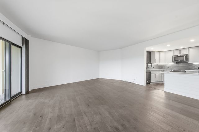 6666 Brookmont Ter Apt 1102, Nashville, TN 37205