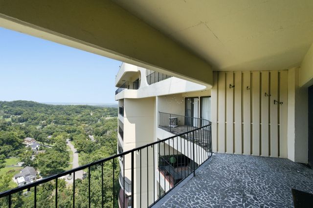 6666 Brookmont Ter Apt 1102, Nashville, TN 37205
