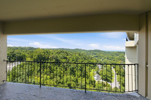 6666 Brookmont Ter Apt 1102, Nashville, TN 37205