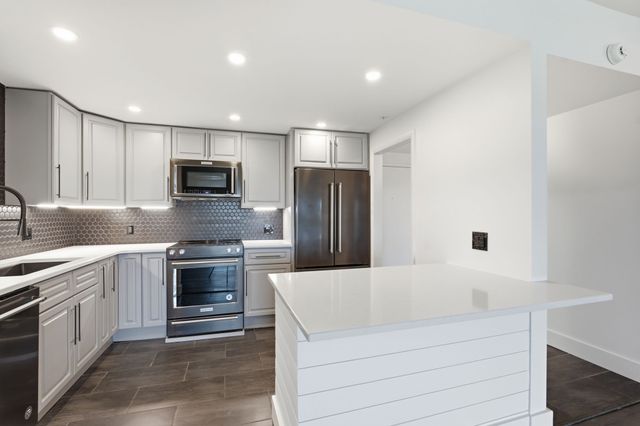6666 Brookmont Ter Apt 1102, Nashville, TN 37205