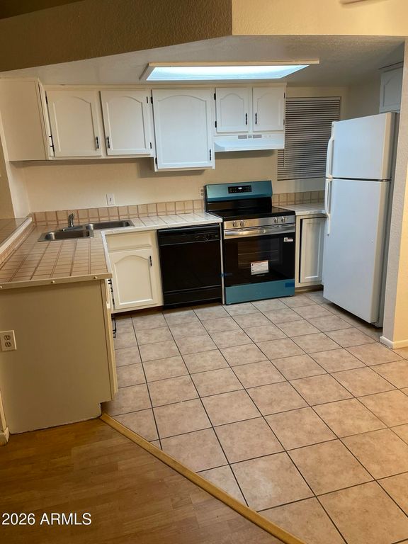 16402 N 31st Street 206, Phoenix, AZ 85032