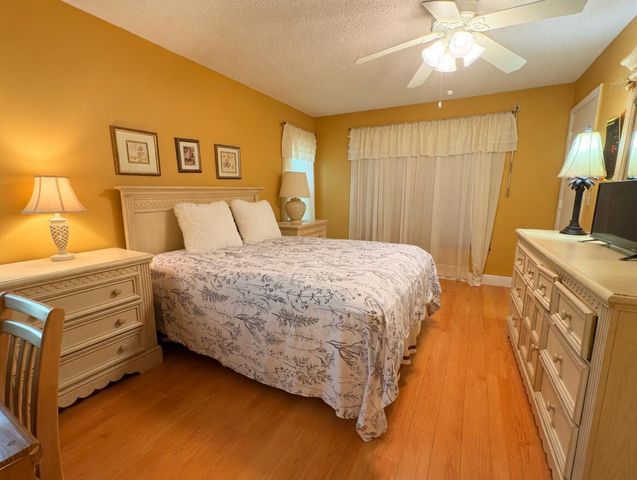 6304 Emerald Sky Lane, Greenacres, FL 33463