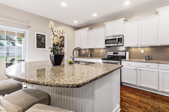 113 Waterside Drive, Georgetown, KY 40324