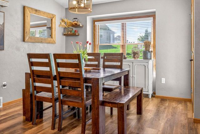 220 EAST RIDGE STREET, New London, WI 54961