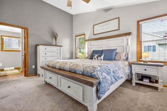 220 EAST RIDGE STREET, New London, WI 54961
