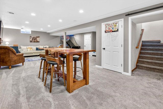 220 EAST RIDGE STREET, New London, WI 54961